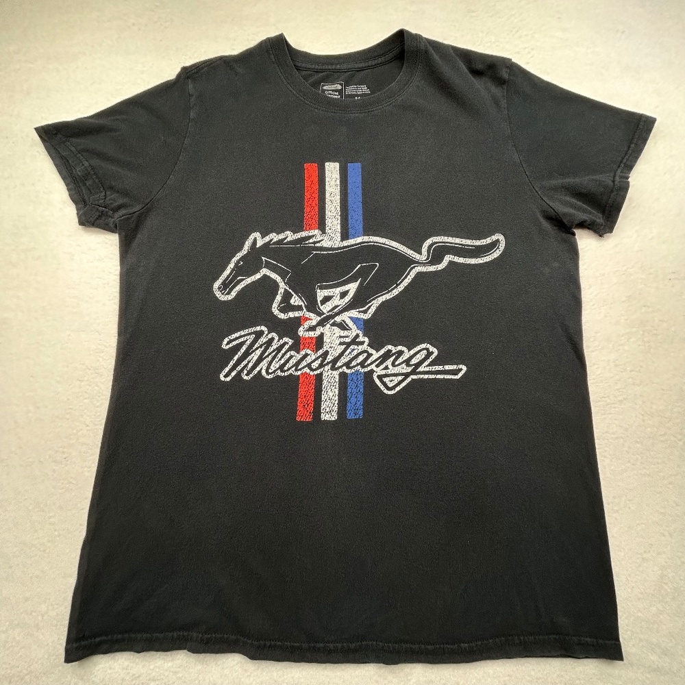 Ford Mustang Retro Classic Muscle Car Racing Stripe Graphic Shirt Black Medium